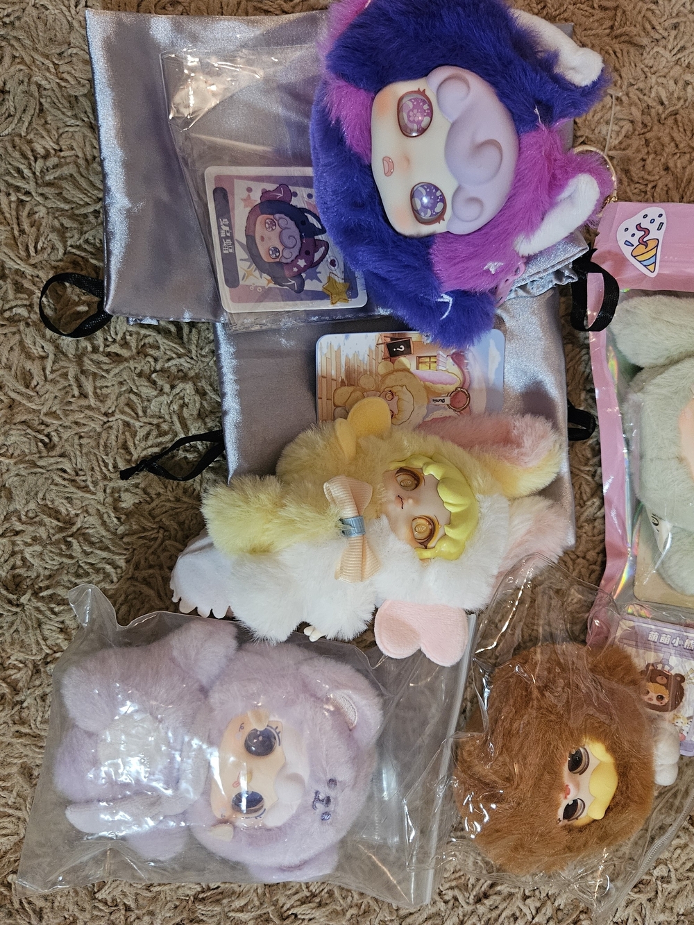 Domi earbuds case, Dumia, Yooki, kimipapa, yooki. Bundle.